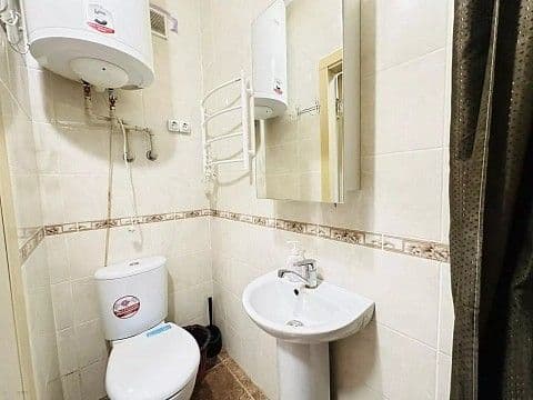 Здам подобово 1-к. квартиру по Ковалівська вулиця — фото 6