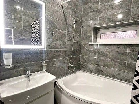 Здам подобово 1-к. квартиру по Кузнечна вулиця — фото 7