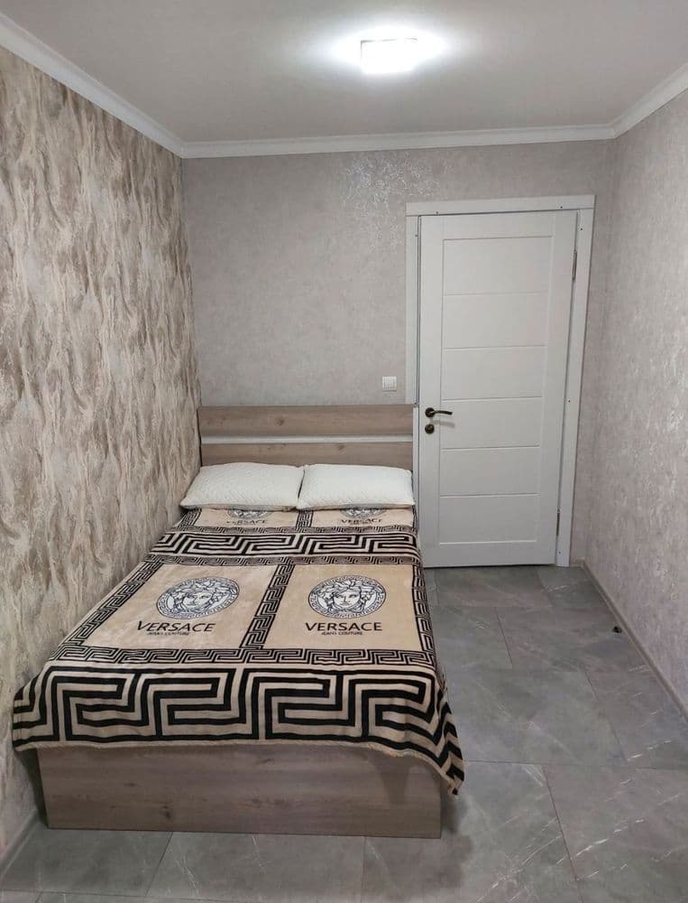 Здам подобово 2-к. квартиру по Ялтинська вулиця — photo 4