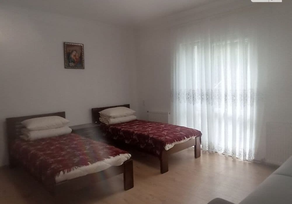 Оренда 2к квартири подобово в Чорткові | Незалежності — фото 2