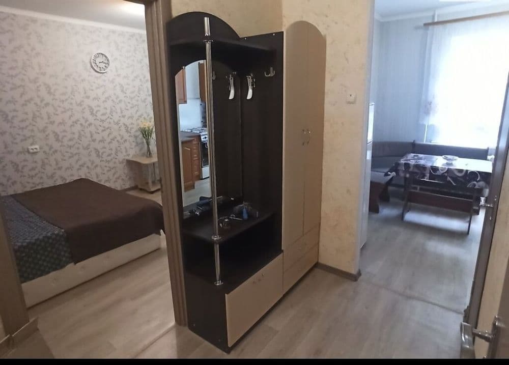 Здам подобово 1-к. квартиру по вулиці Академіка Корольова — снимка 4