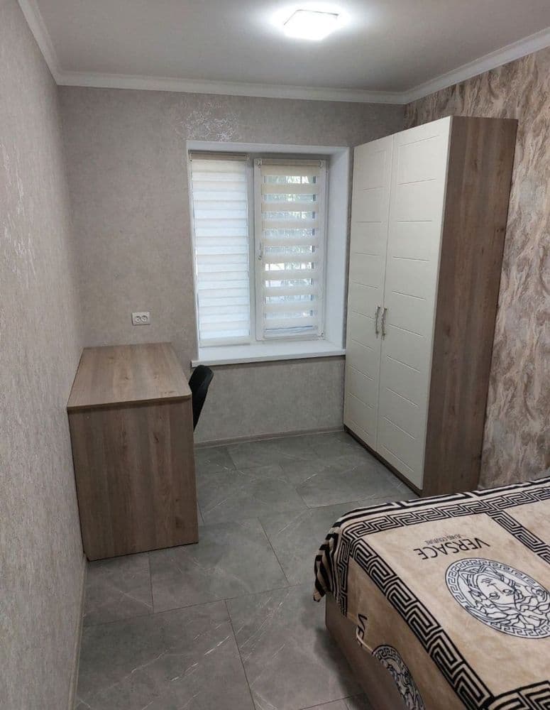 Здам подобово 2-к. квартиру по Ялтинська вулиця — photo 3