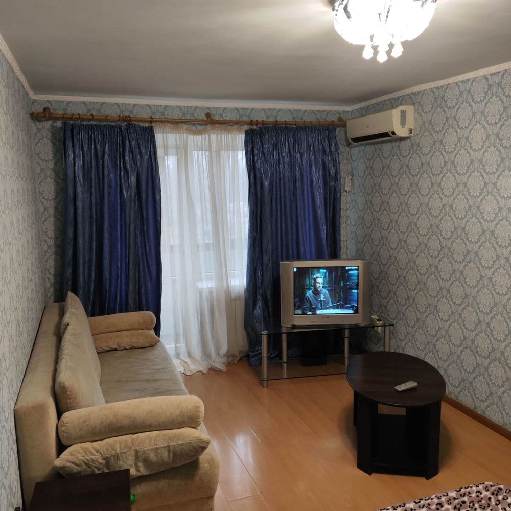 Здам подобово 1-к. квартиру по вулиці Небесної Сотні — фото 11