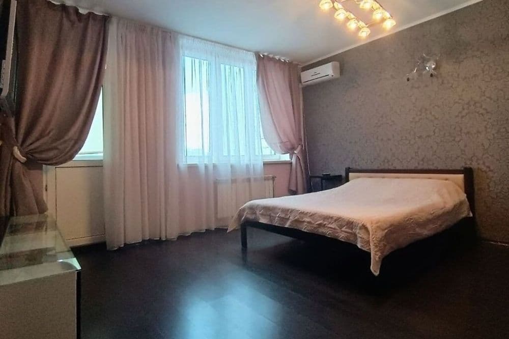 Здам подобово 1-к. квартиру на вулиці Бориса Гмирі — фото 1