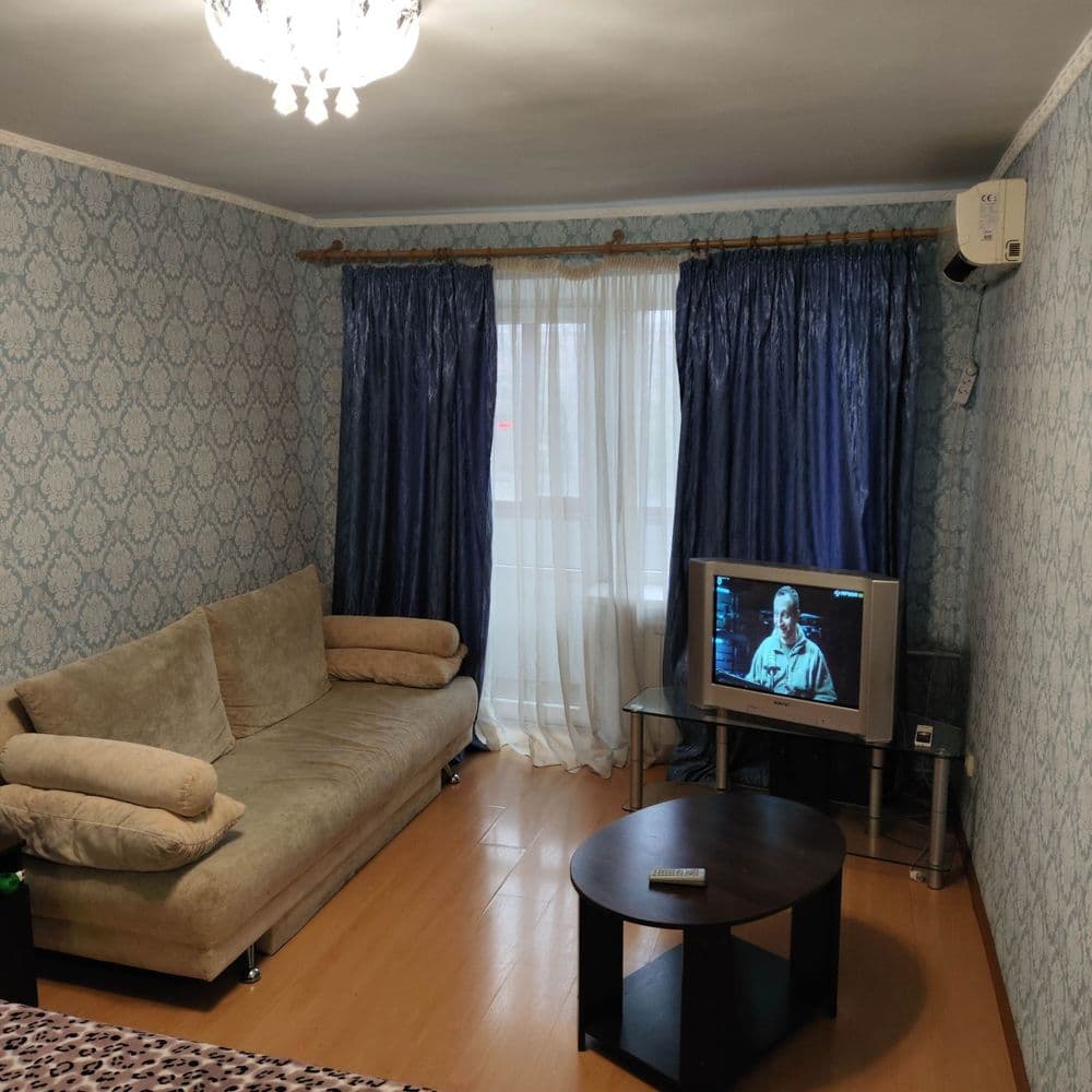 Здам подобово 1-к. квартиру по вулиці Небесної Сотні — фото 10