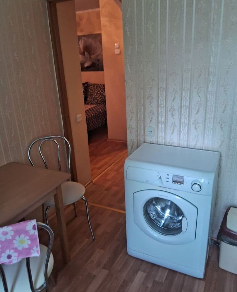 Здам подобово 2-к. квартиру по вулиці Незалежної України — фото 6