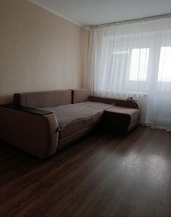 Здам подобово 1-к. квартиру по вулиці Євгенія Присяжного